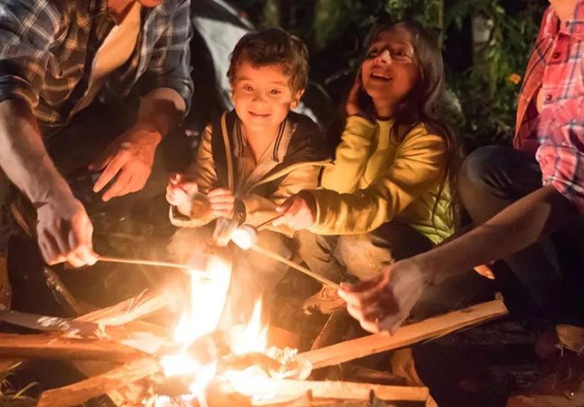 8 Ways To Keep Your Kids Safe Around a Bonfire