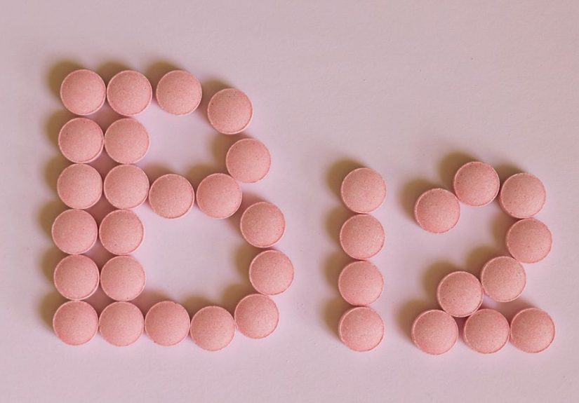 Vitamin B12 and Kidney Disease: Risks and Benefits
