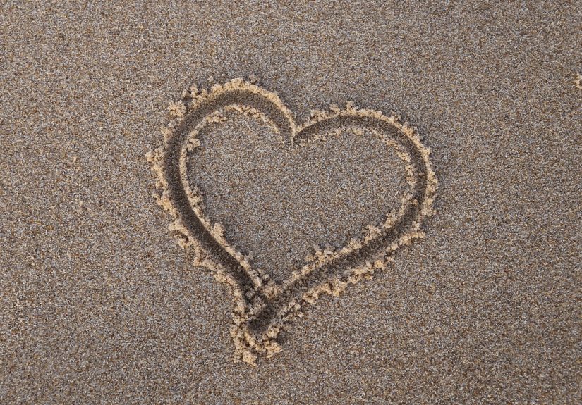 Have A Budget Wedding! The Average Wedding Cost Is Too High