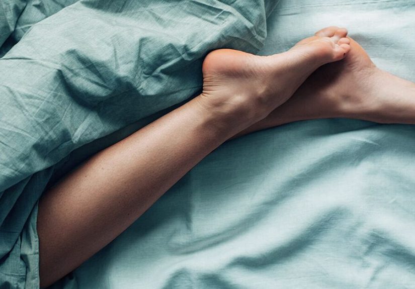 How to Cool Down Hot Feet at Night: Home Remedies to Try