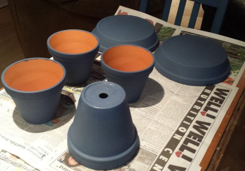 Instead of Filling Terra Cotta Pots With Plants, Turn Them Into This Gorgeous Idea for Your Garden