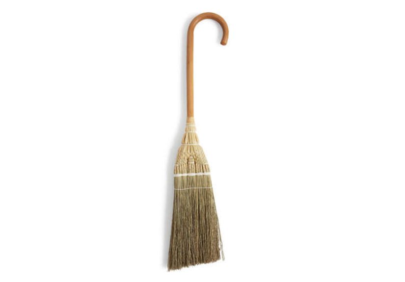 Kake Bushou Broom
