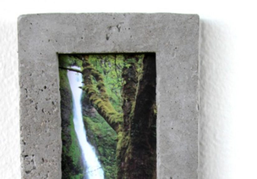 DIY: Concrete Picture Frame