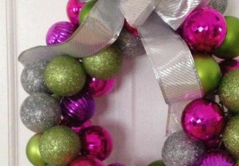 Easy Ornament Wreath for Christmas