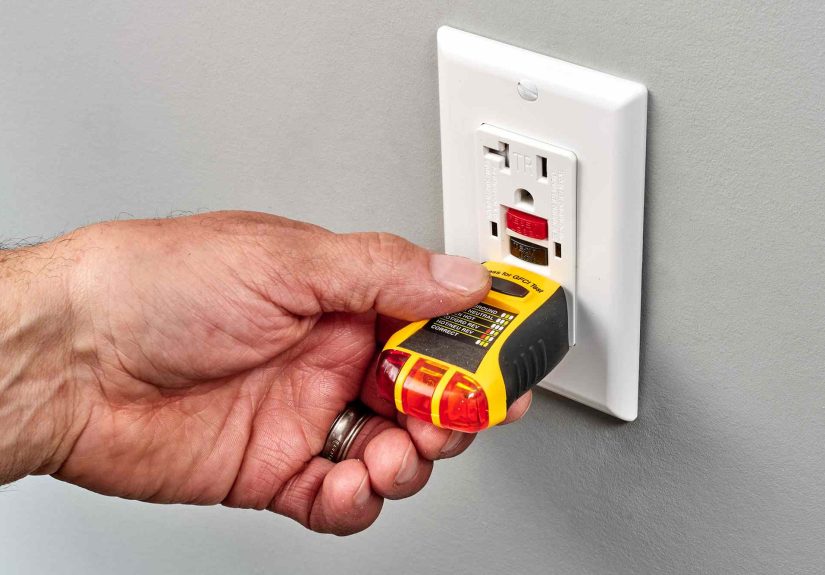 How to Fix an Electrical Outlet by Yourself