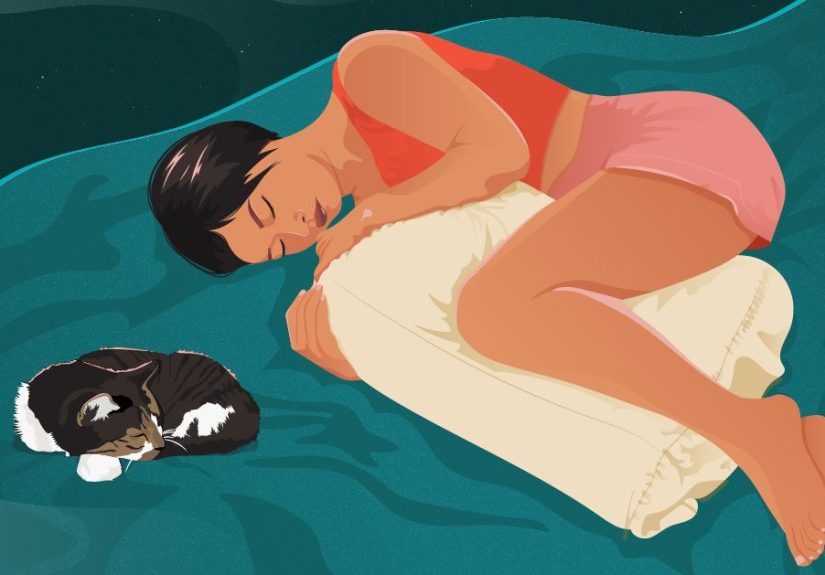 Sleeping with Pillow Between Your Legs: Benefits, How to Do It